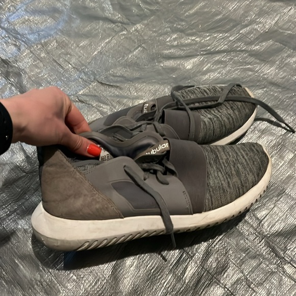 Adidas tubular sneakers - Picture 2 of 5